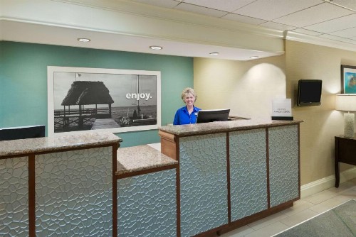 Hampton Inn Ellenton/Bradenton - image 30