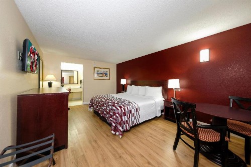 Red Roof Inn Ellenton - Bradenton NE - image 10