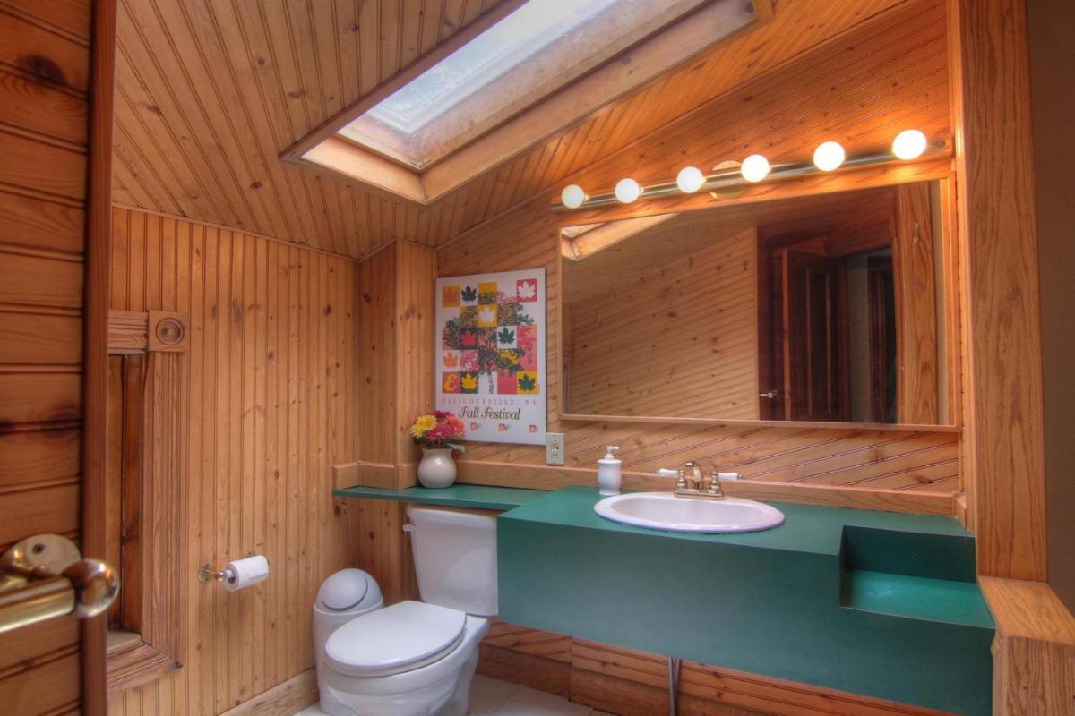 Ellicottville Village Vacation Home - image 2
