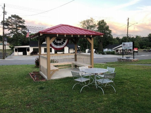 Ellijay Inn - Downtown Ellijay - image 26
