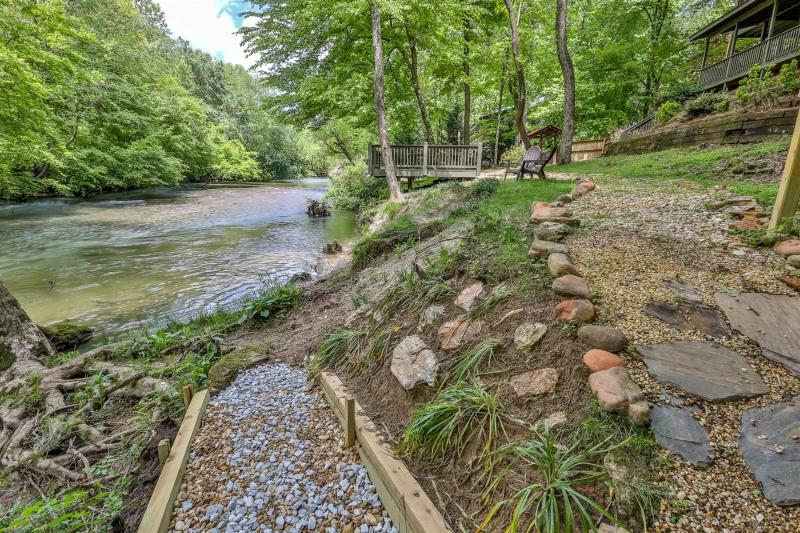 River`s Edge - image 2