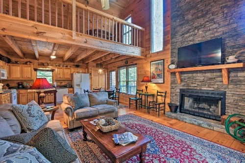 Riverbend Reserve Cabin with Pvt Yard and Fire Pit - image 10