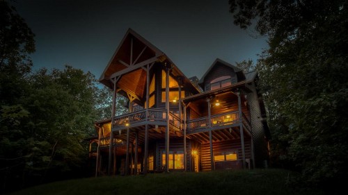 Endless View Lodge by Escape to Blue Ridge - image 3