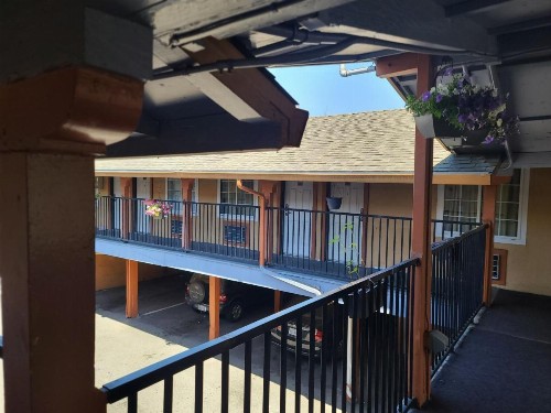 Nights Inn Motel - image 26
