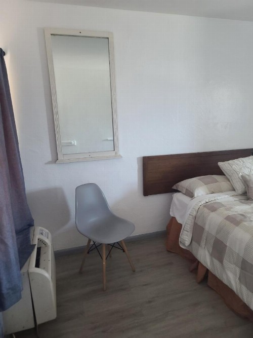 Nights Inn Motel - image 7