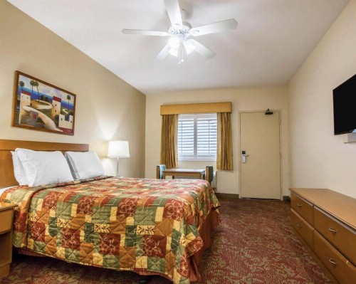Rodeway Inn Encinitas North - image 21