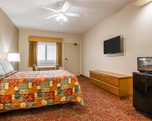 Rodeway Inn Encinitas North - image 26