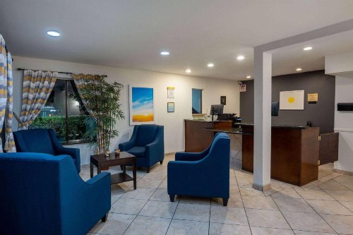 Days Inn by Wyndham Encinitas Moonlight Beach - image 10