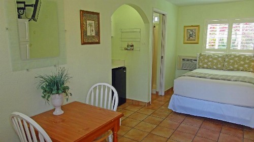 Leucadia Beach Inn - image 22