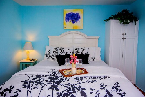 Leucadia Beach Inn - image 23