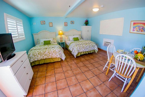Leucadia Beach Inn - image 25