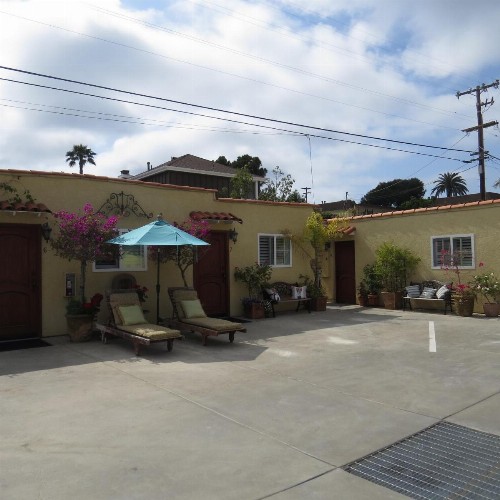 Leucadia Beach Inn - image 4