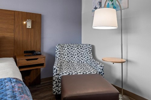 Econo Lodge Moonlight Beach - image 38