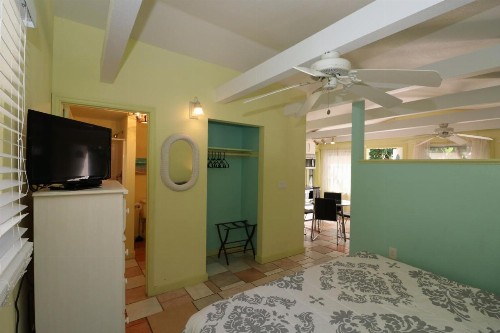 Grove City Motel - image 16