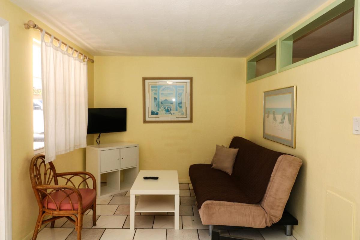 Grove City Motel - image 3