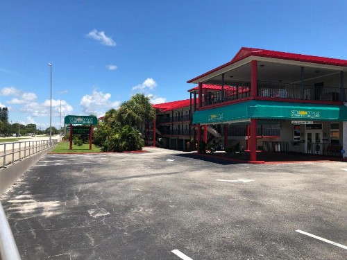 Sun Coast Inn - image 21