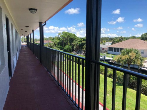 Sun Coast Inn - image 22