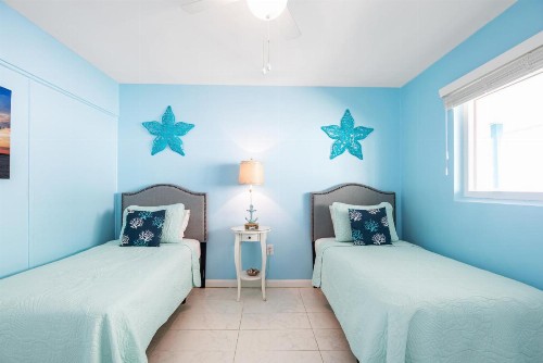 Island House - image 23