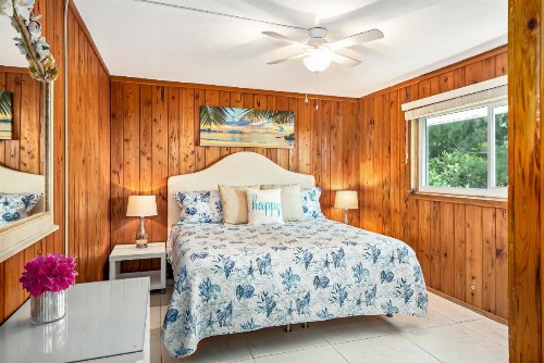 Island House - image 32
