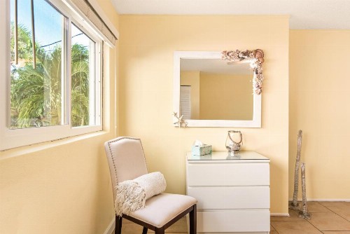 Island House - image 34