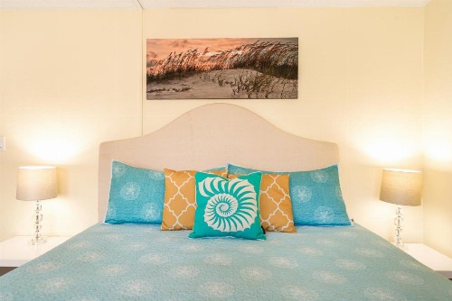 Island House - image 35
