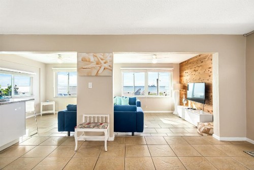 Island House - image 48