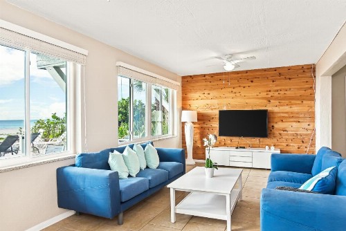 Island House - image 49