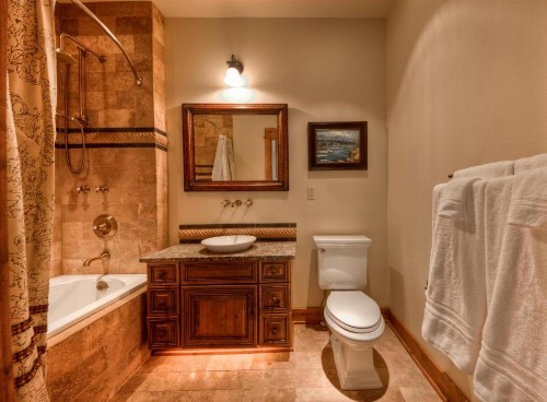 Cowboy Heaven Suites-Unit 2B - image 26
