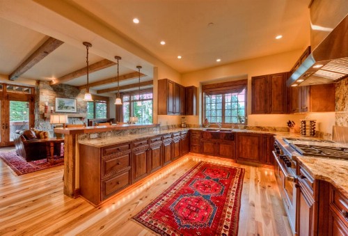 Cowboy Heaven Suites-Unit 2B - image 34