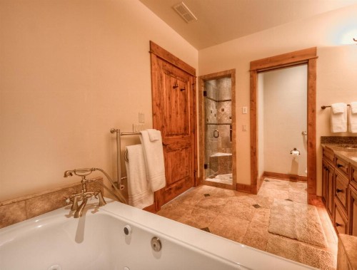 Cowboy Heaven Suites-Unit 2B - image 44