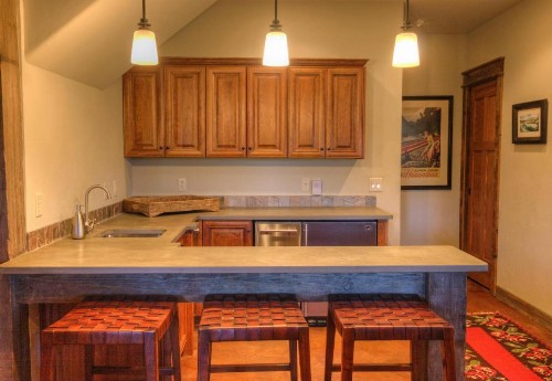 Latigo Lodge - image 14
