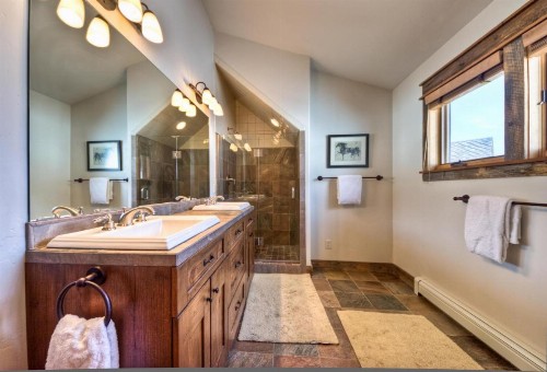 Latigo Lodge - image 16