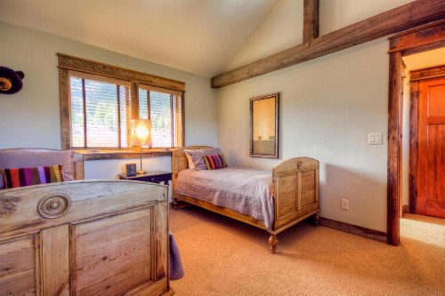 Latigo Lodge - image 41