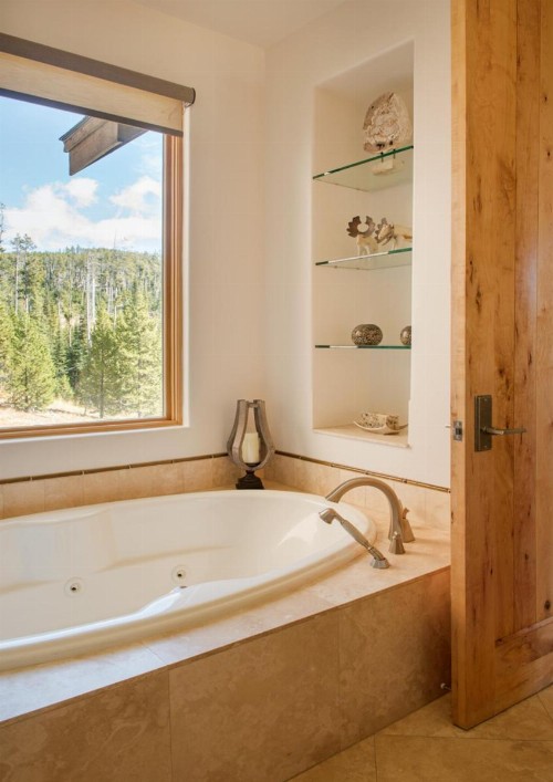 Swift Bear Lodge - image 10