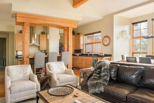 Swift Bear Lodge - image 9