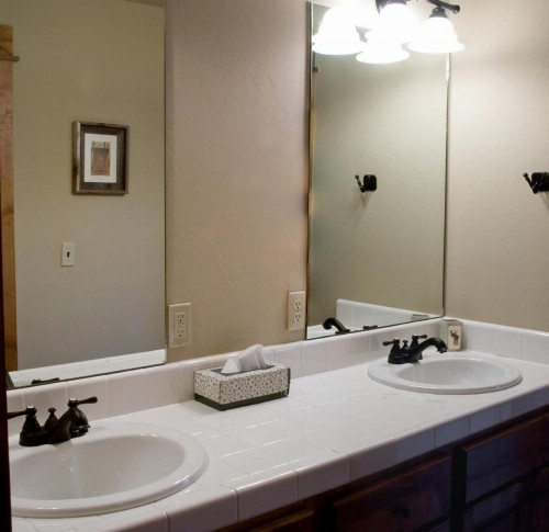 Twin Lift Lodge - image 13