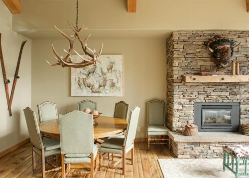 Doc's Holiday Suite - image 9