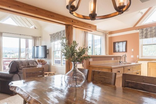 Saddle Ridge Townhome | Unit J1 - image 17