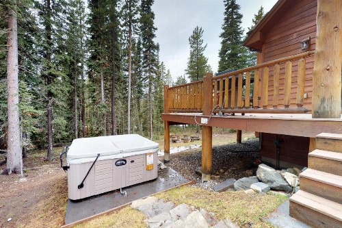 Beehive Lodge - image 3