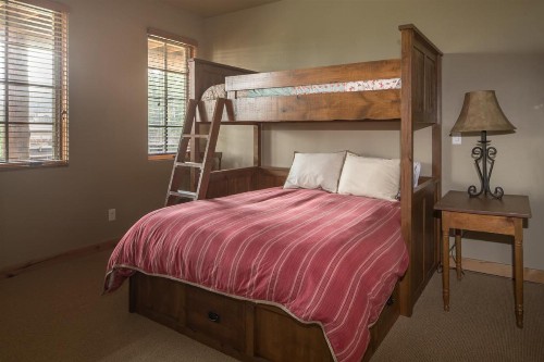 Moonlight Mountain Home | 9 Happy Trails - image 27