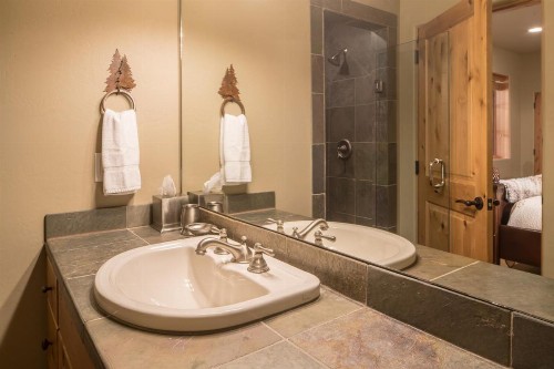Moonlight Mountain Home | 9 Happy Trails - image 4