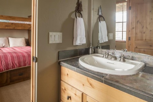 Moonlight Mountain Home | 9 Happy Trails - image 9