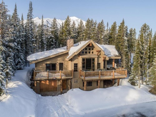 Moonlight Mountain Home | 2 Lower Mountain Road - image 1