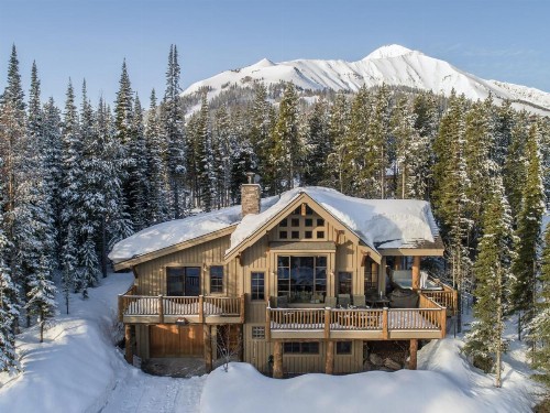 Moonlight Mountain Home | 2 Lower Mountain Road - image 2