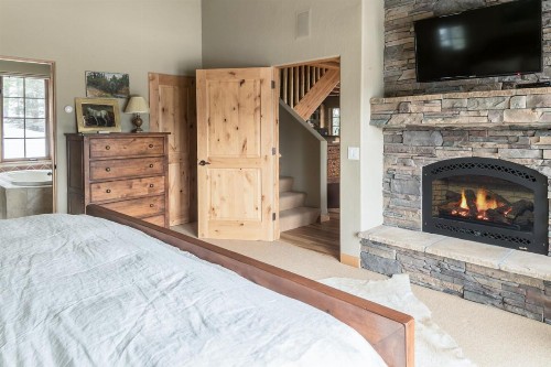Moonlight Mountain Home | 2 Lower Mountain Road - image 26