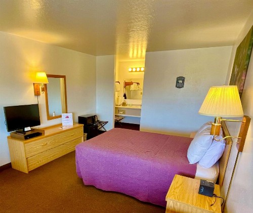 Red Bear Inn - image 35