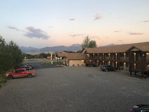 Red Bear Inn - image 6