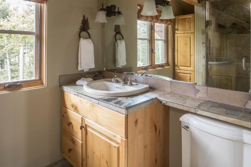 Moonlight Mountain Home 38B Cowboy Heaven - image 23