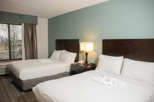 Holiday Inn Express Hotel & Suites Erie-Summit Township an IHG Hotel - image 12