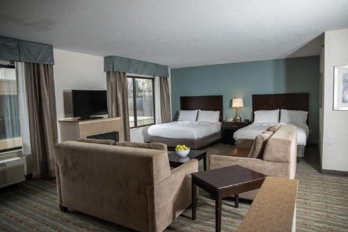 Holiday Inn Express Hotel & Suites Erie-Summit Township an IHG Hotel - image 15